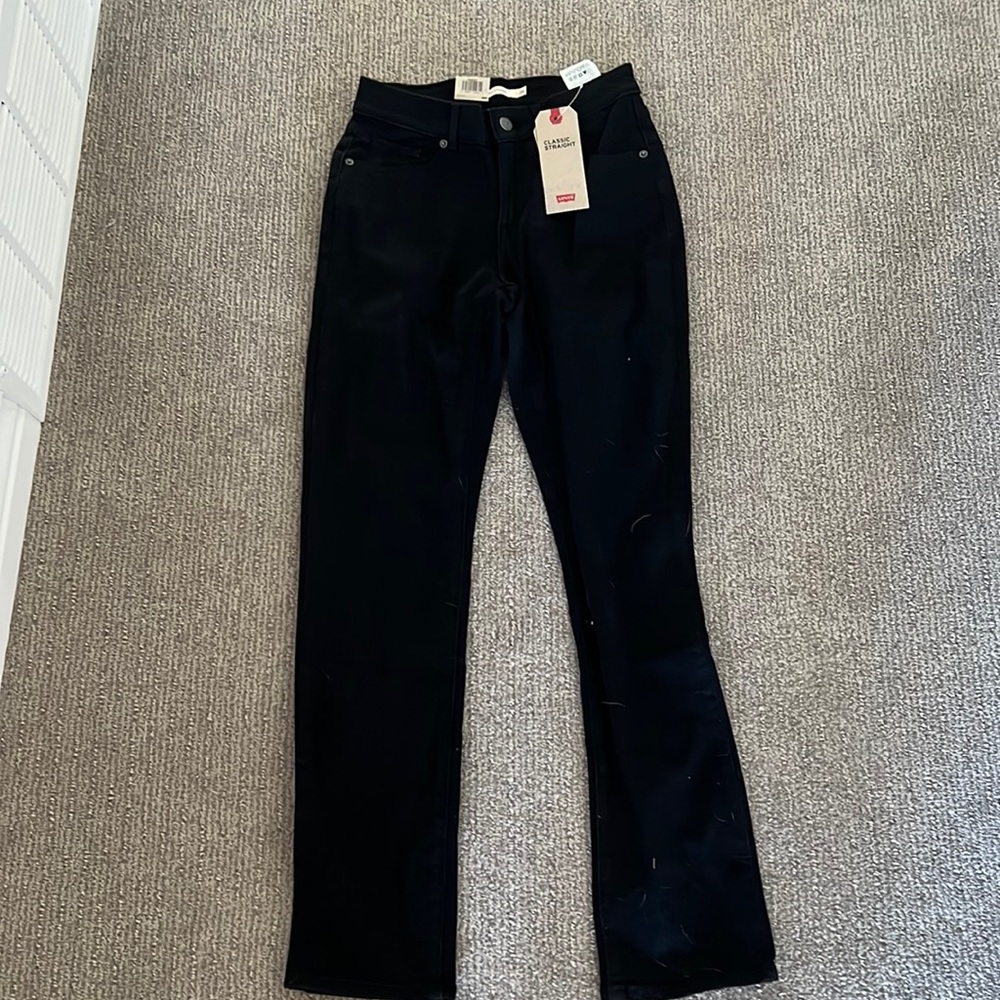 Black Levi’s Jeans